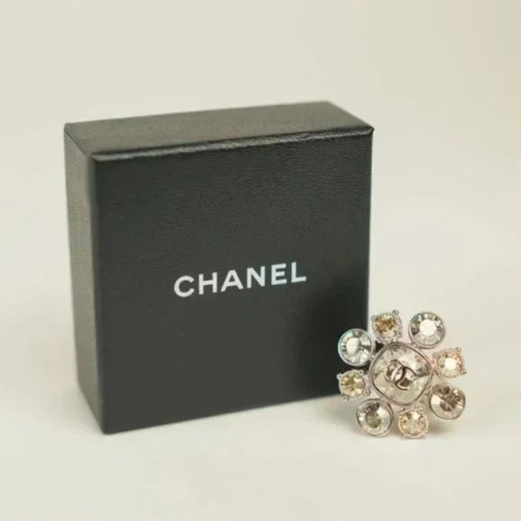 Chanel Crystal Silver CC Enamel Clover Clip on Artisan